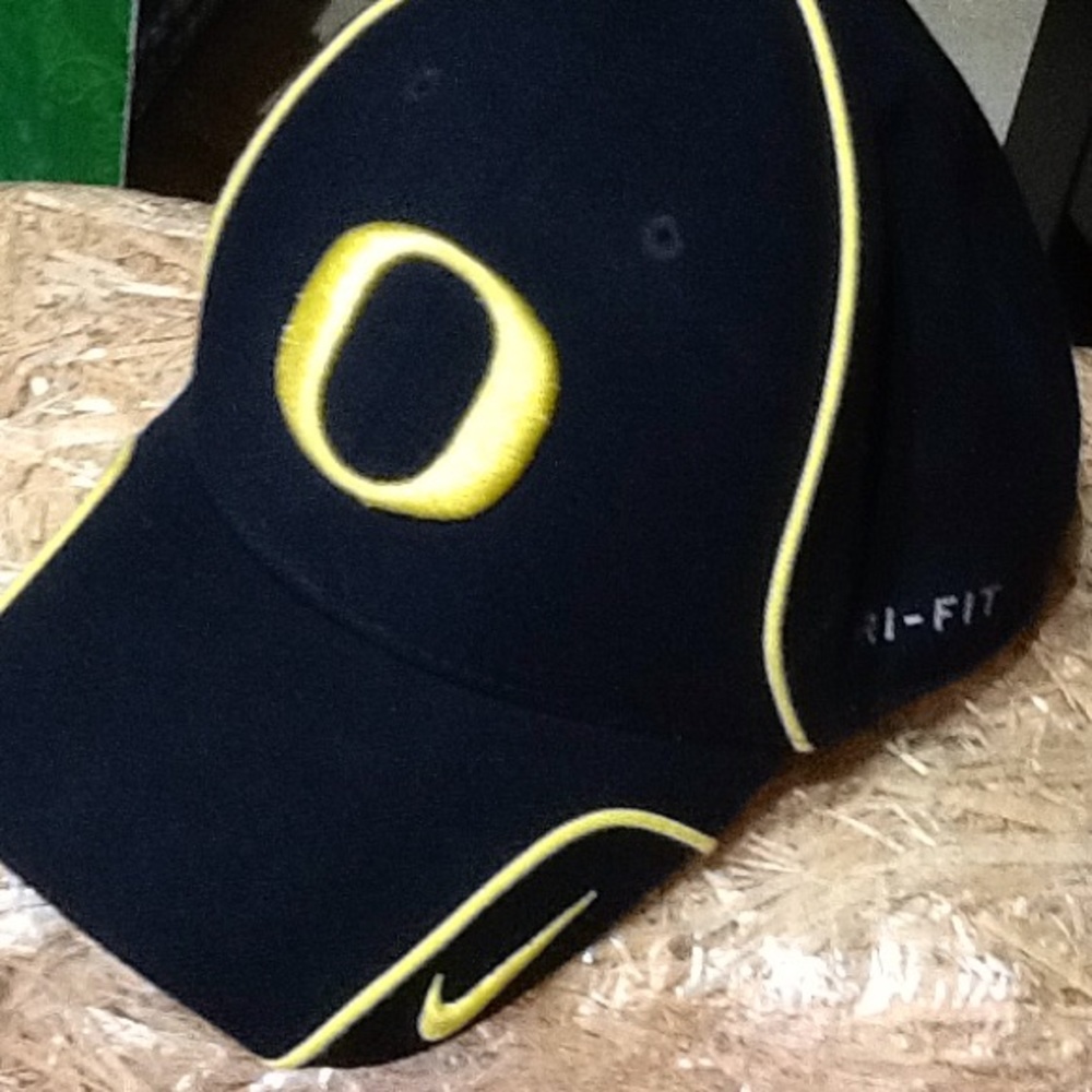 U of Oregon Sweet Colors Unisex Cap!